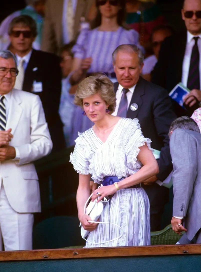 对阵容短板 对阵容短板