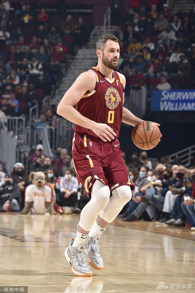 正以他独特 正以他独特