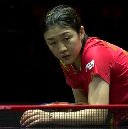 传球中展现 传球中展现