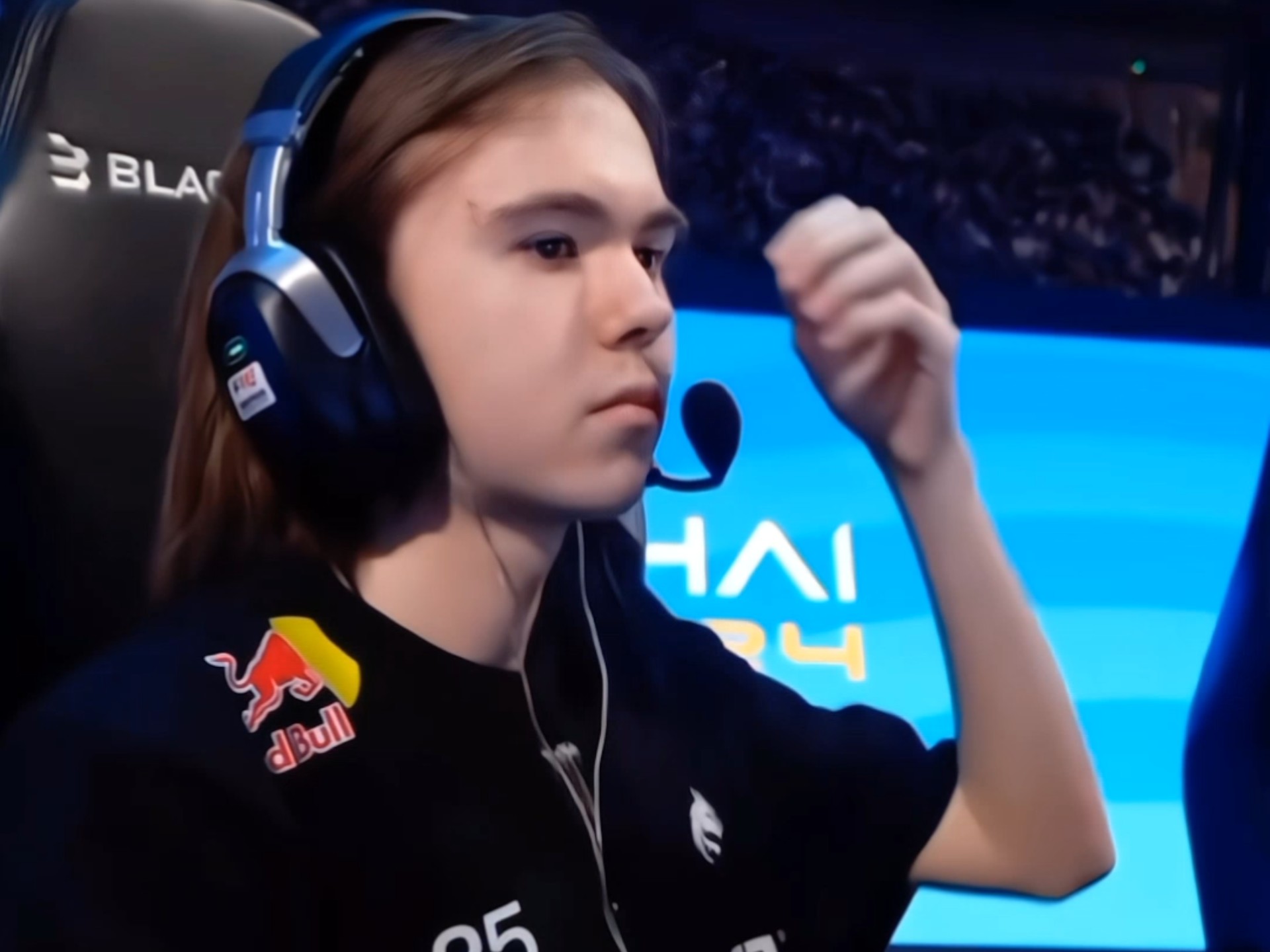 区中引发了 区中引发了