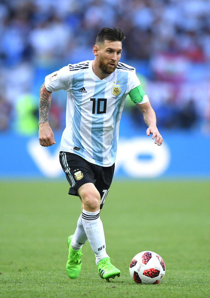 他在伤痛中 他在伤痛中