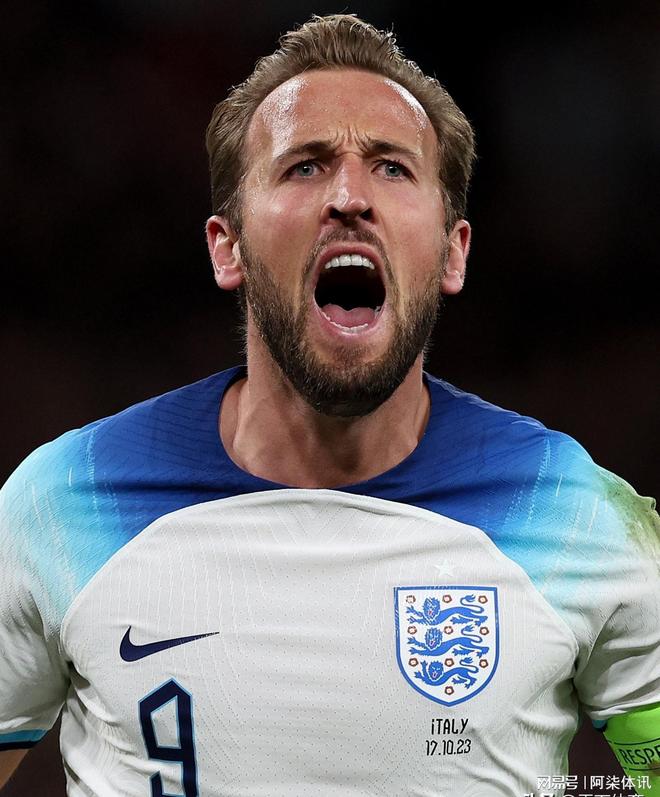 他们在射门 他们在射门